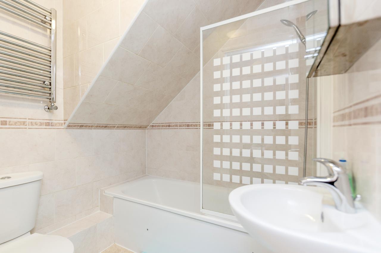 Watford Junction Apartment Extérieur photo